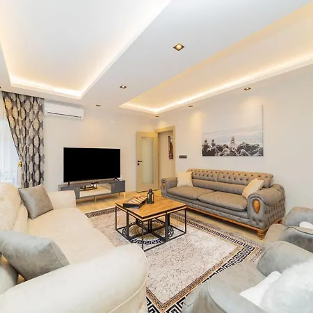 Comfy Flat With Balcony Close To Konyaalti Beach *